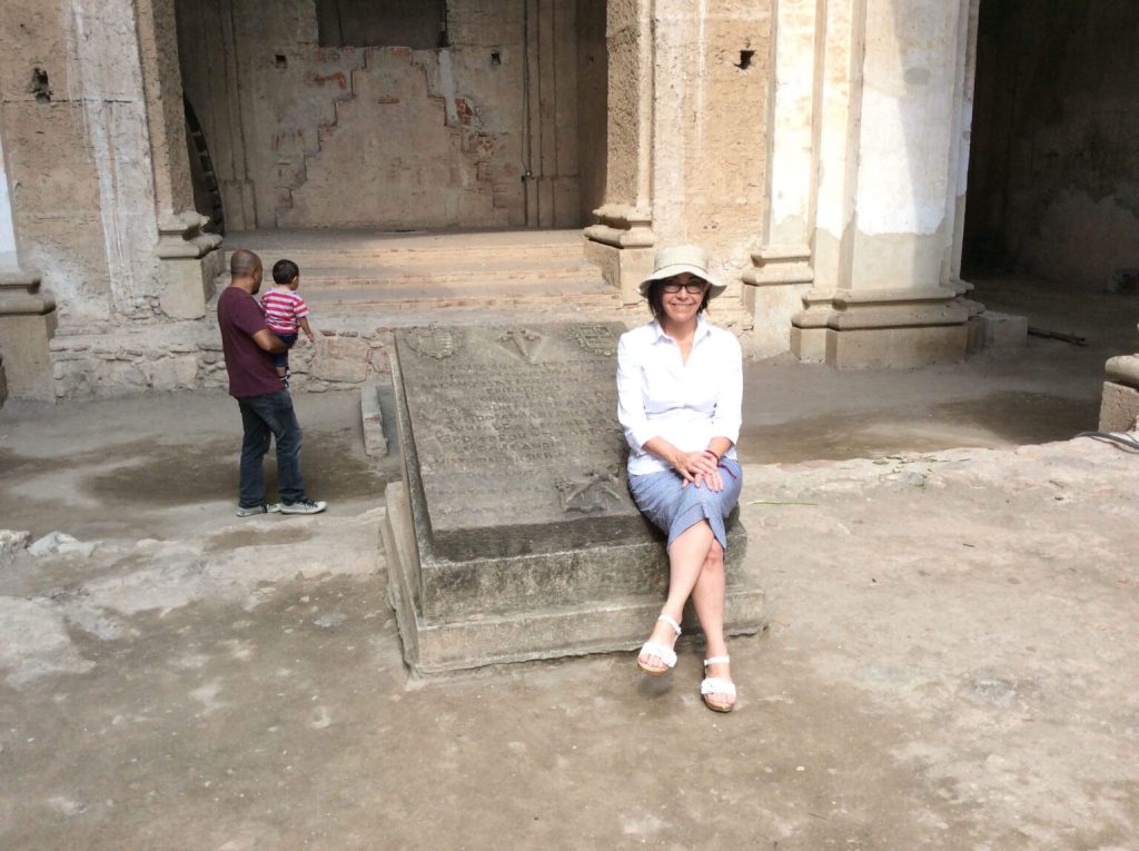 Image of real CREXONT patient Laura enjoying time on vacation.